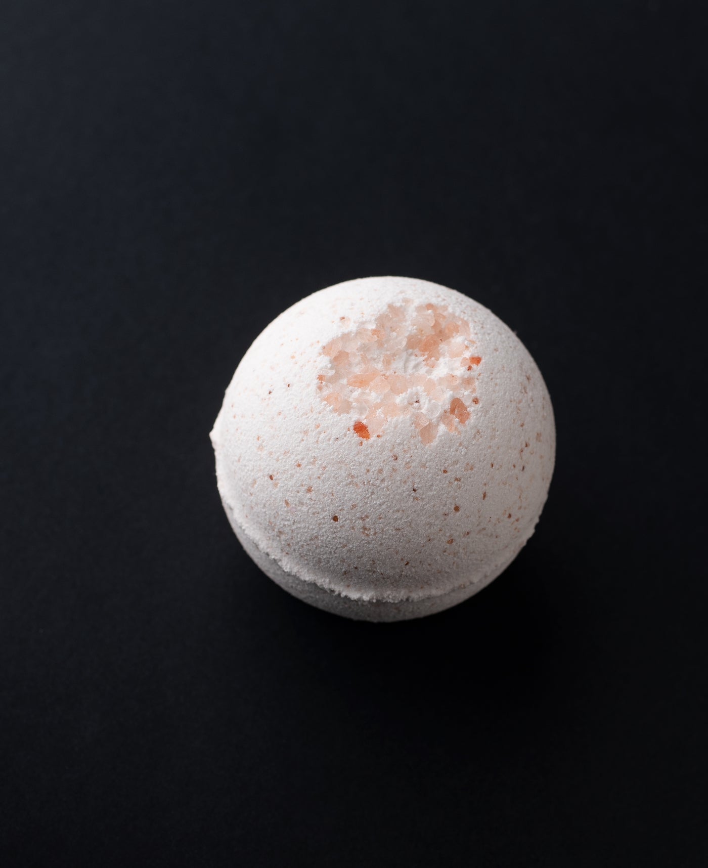 Vanilla Oud Bath Bomb